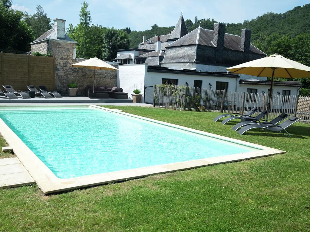 Вилла Modern Mansion In Hasti Re Par Del With Pool Hastiere-par-dela Экстерьер фото