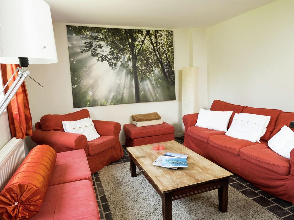 Вилла Modern Mansion In Hasti Re Par Del With Pool Hastiere-par-dela Экстерьер фото
